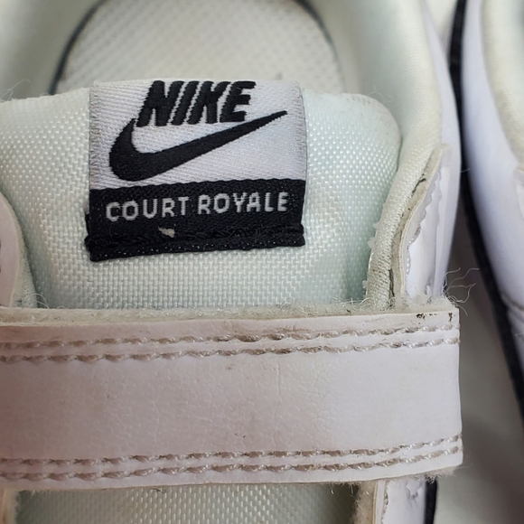 Nike Court Royale Toddler Size 10C Sneakers Walkers Casual Activewear School Whi - Picture 4 of 7
